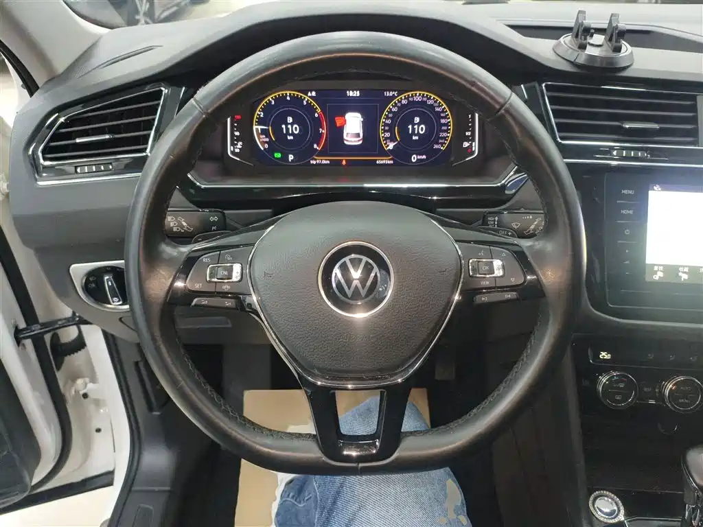 Tiguan L 2021 330TSI automatic two-wheel drive smart version купить на сайте DeffCars