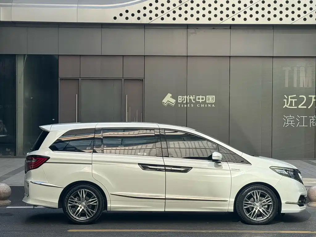 Alison 2019 2.0L Hybrid Deluxe Edition купить на сайте DeffCars