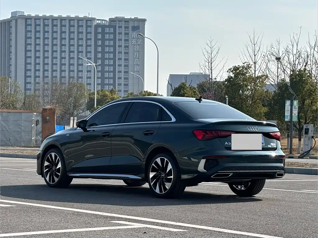 Audi A3 2024 A3L Limousine 35 TFSI Fashionable and Sporty купить на сайте DeffCars