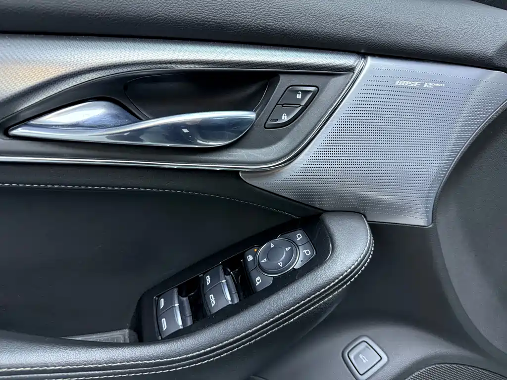 Cadillac CT5 2022 28T luxury model купить на сайте DeffCars