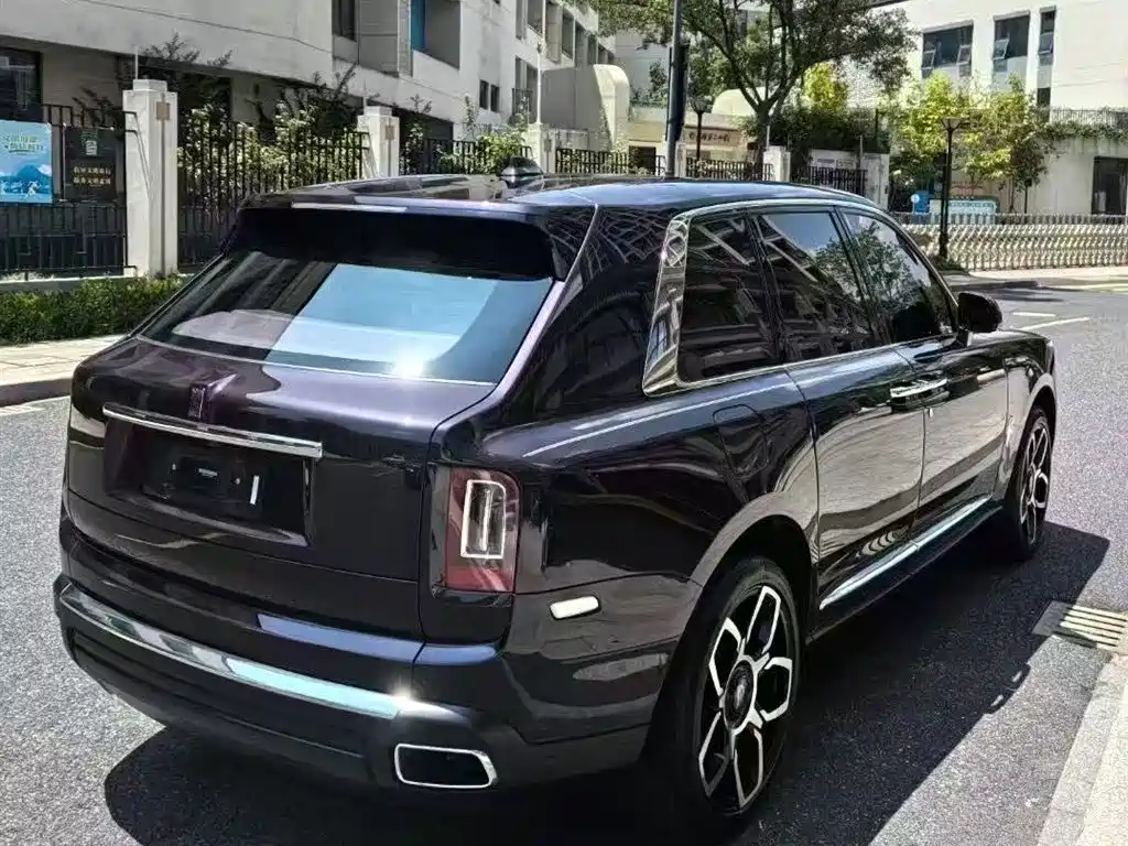 Cullinan 2018 five-seater version купить на сайте DeffCars