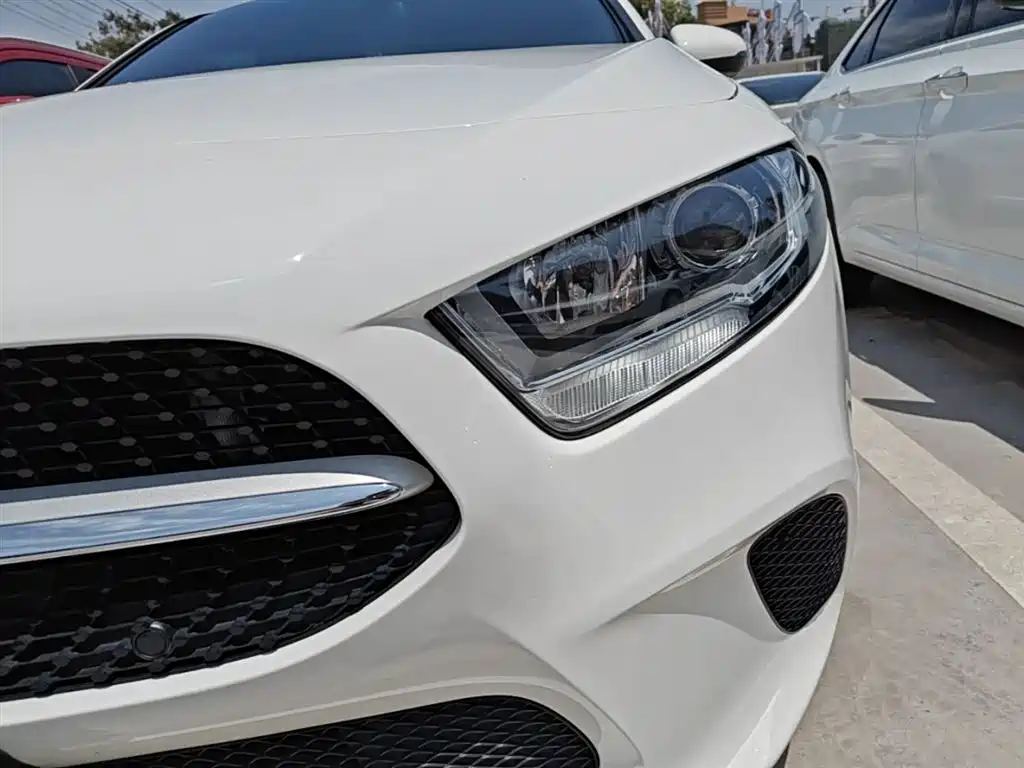 Mercedes-Benz A-Class 2022 A 180 L купить на сайте DeffCars