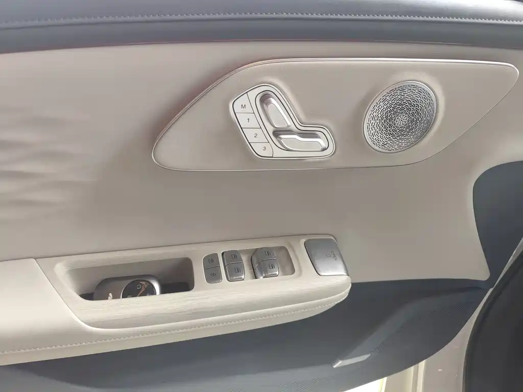 Fengyun A8L 2025 1.5TGDI 145km luxury model купить на сайте DeffCars