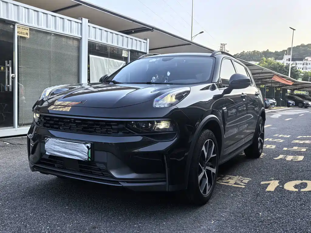 Lynk & Co 01 EM-P 2022 1.5TD PHEV Plus купить на сайте DeffCars