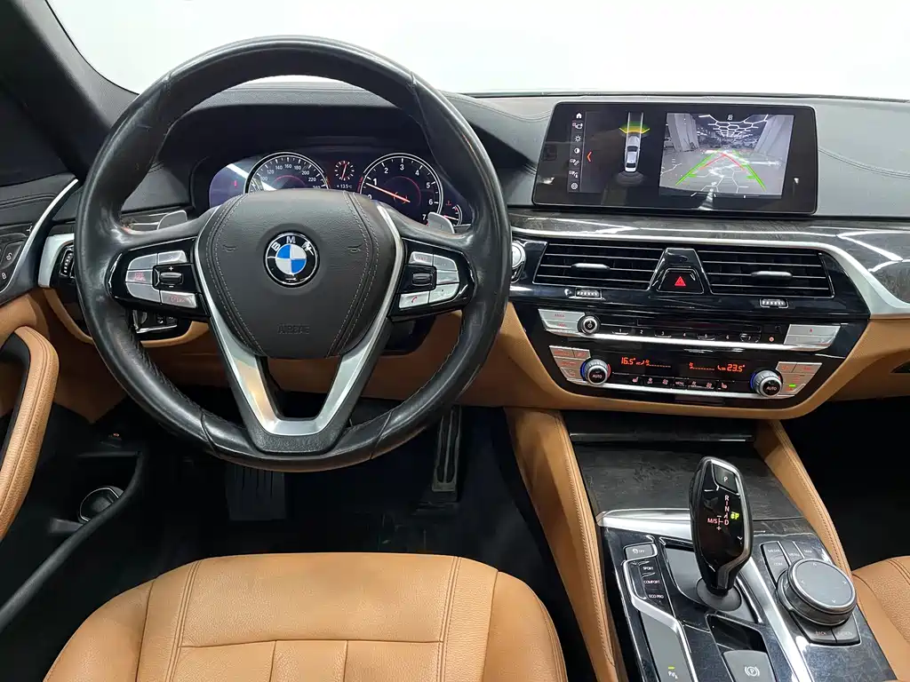 BMW 5 Series 2018 facelift 530Li leading M sports package купить на сайте DeffCars