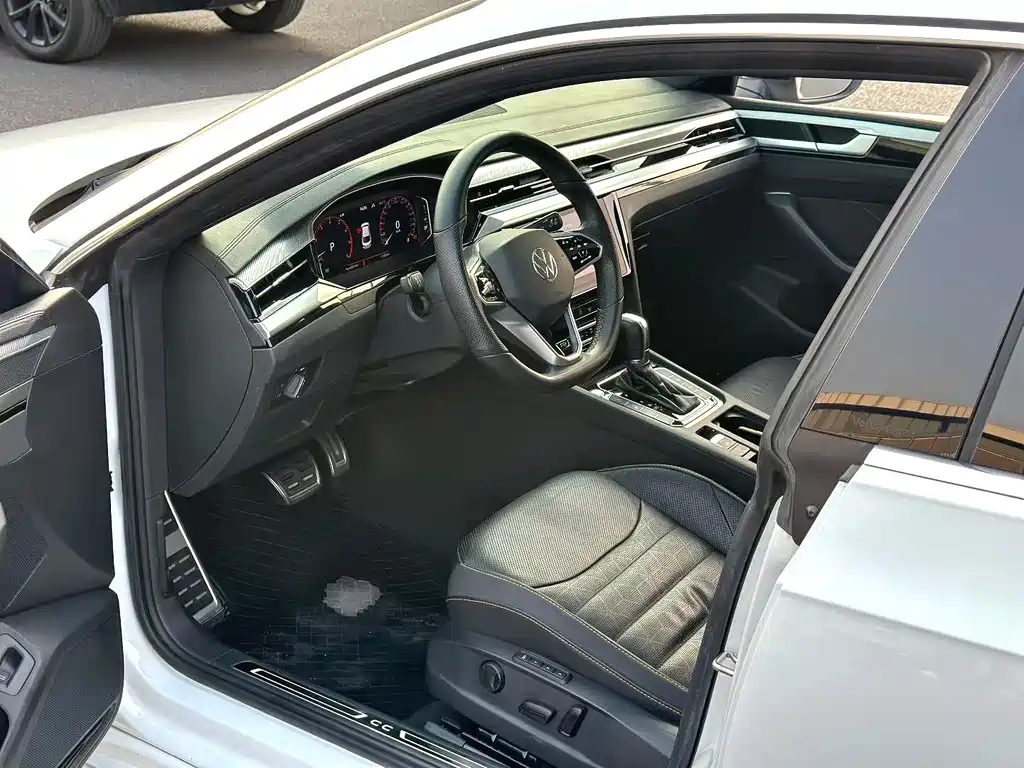 FAW-Volkswagen CC 2021 380TSI eye-catching version купить на сайте DeffCars