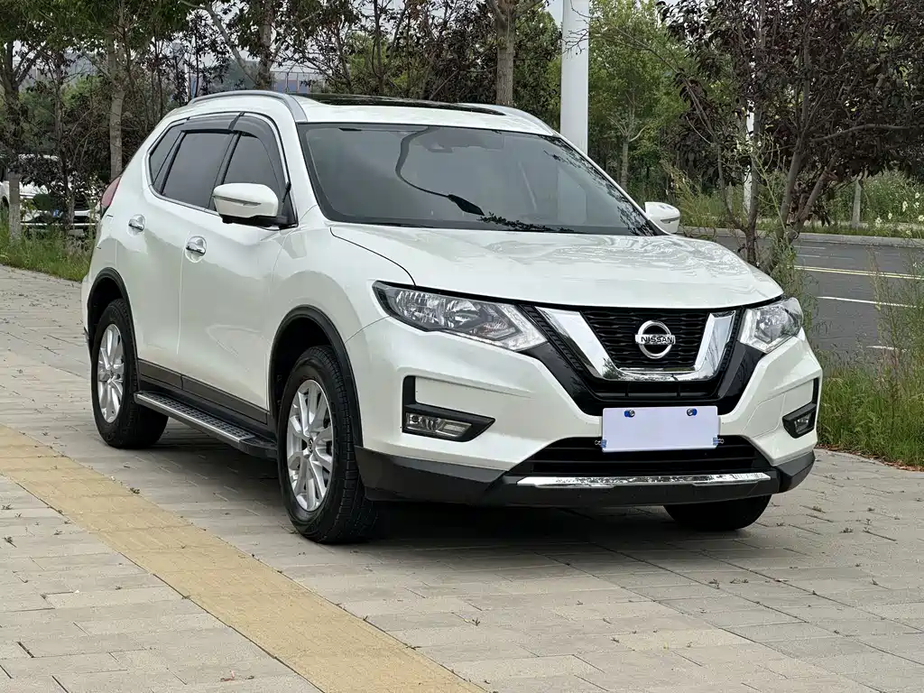 X-Trail 2022款 2.0L 两驱智联舒享版 купить на сайте DeffCars