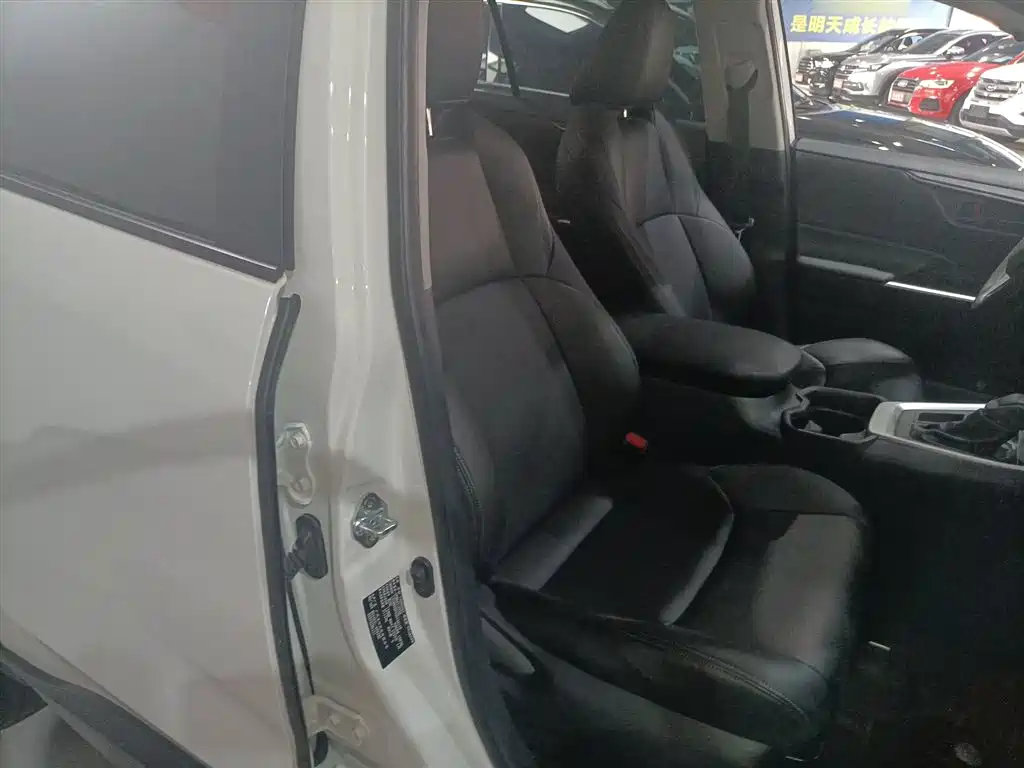 Wilanda 2024 2.0L CVT two-wheel drive leading version купить на сайте DeffCars