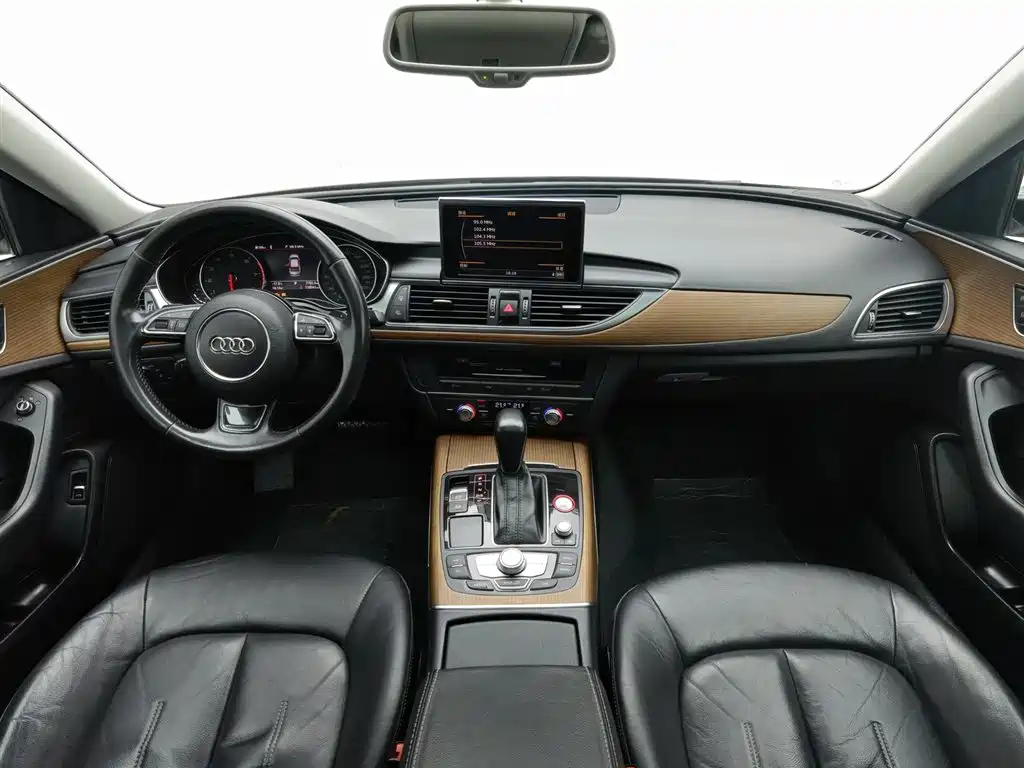 Audi A6L 2018 30th Anniversary Model 30 FSI Fashion Model купить на сайте DeffCars