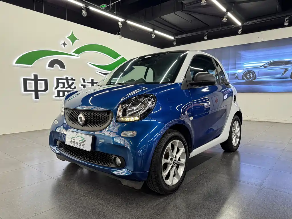 smart fortwo 2018 1.0L 52kW hardtop smart version National V купить на сайте DeffCars