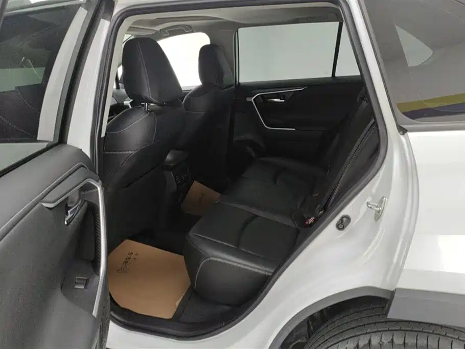 RAV4 Rongfang 2022 2.0L CVT two-wheel drive fashion Plus version купить на сайте DeffCars