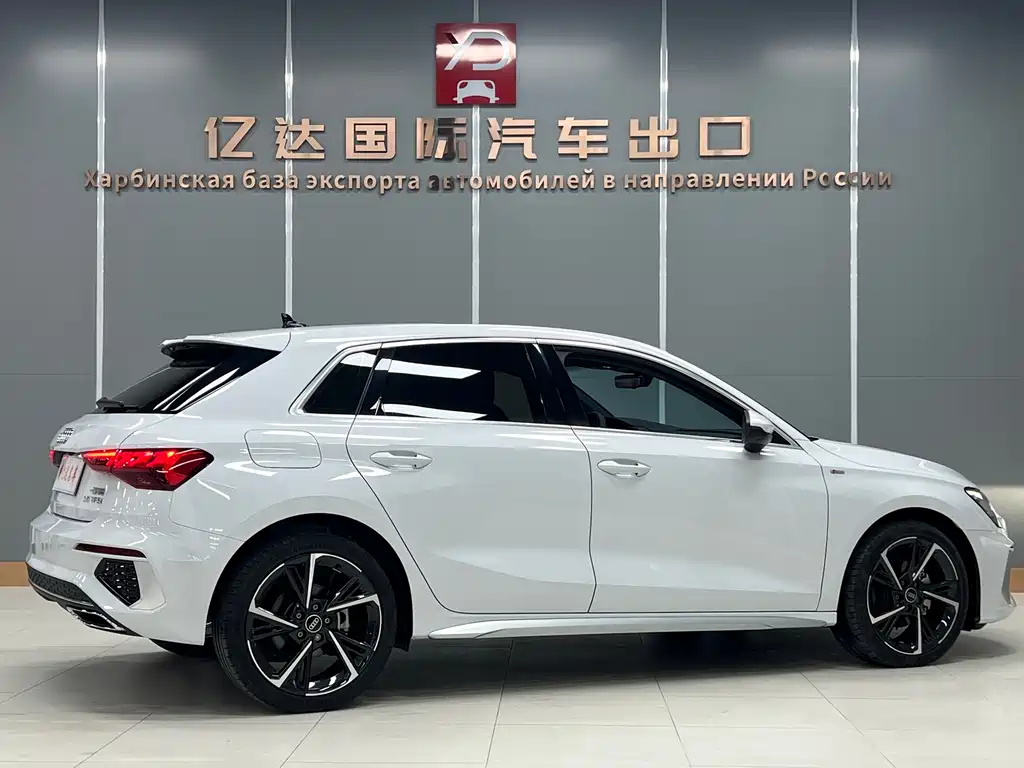 Audi A3 2022 Sportback 35 TFSI stylish and sporty купить на сайте DeffCars