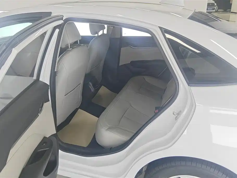 Yinglang 2018 15T Manual Elite National V купить на сайте DeffCars