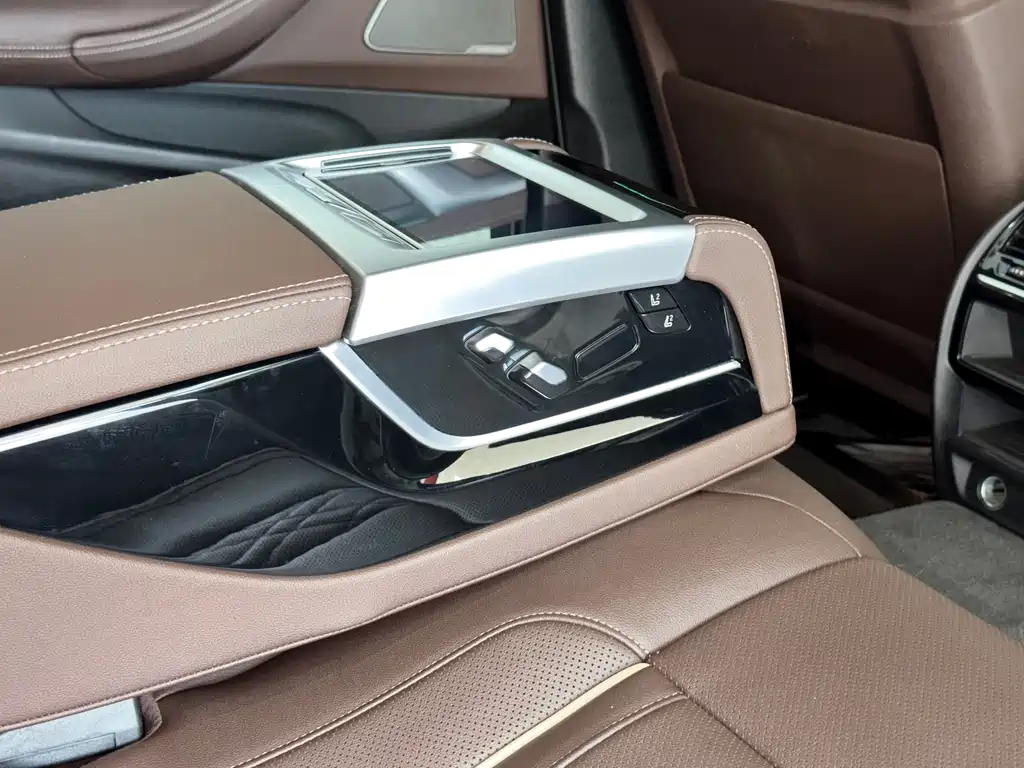 BMW 5 Series New Energy 2022 535Le Pioneer Edition M Sports Package купить на сайте DeffCars