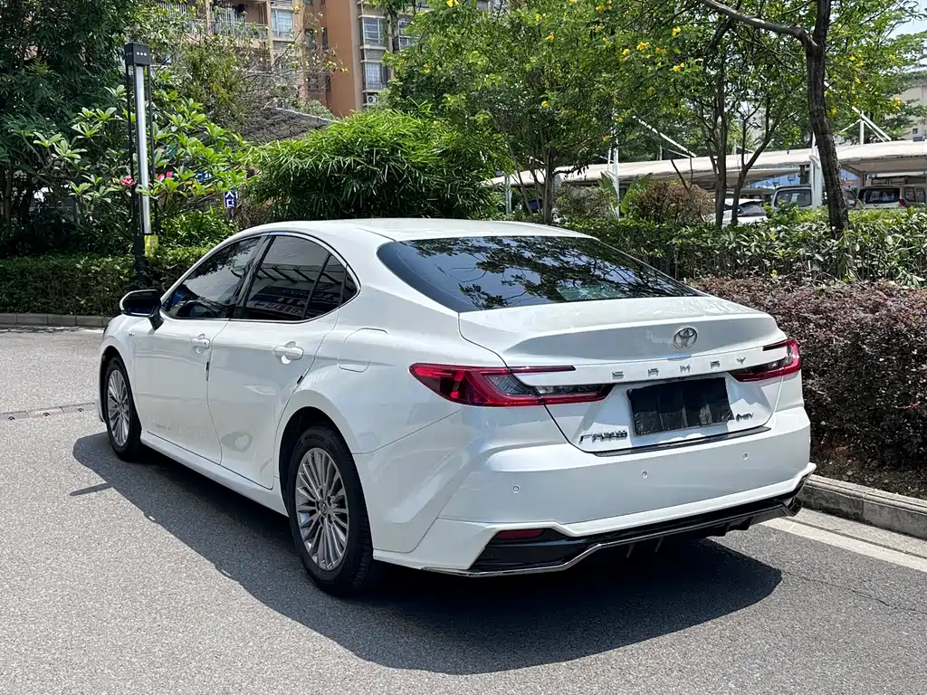 Camry 2024 Dual Engine 2.0HE Elite Edition купить на сайте DeffCars