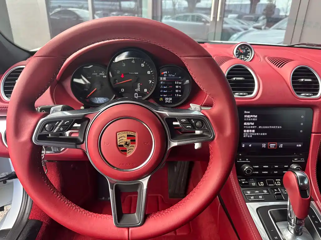 Porsche 718 2018 Cayman 2.0T купить на сайте DeffCars