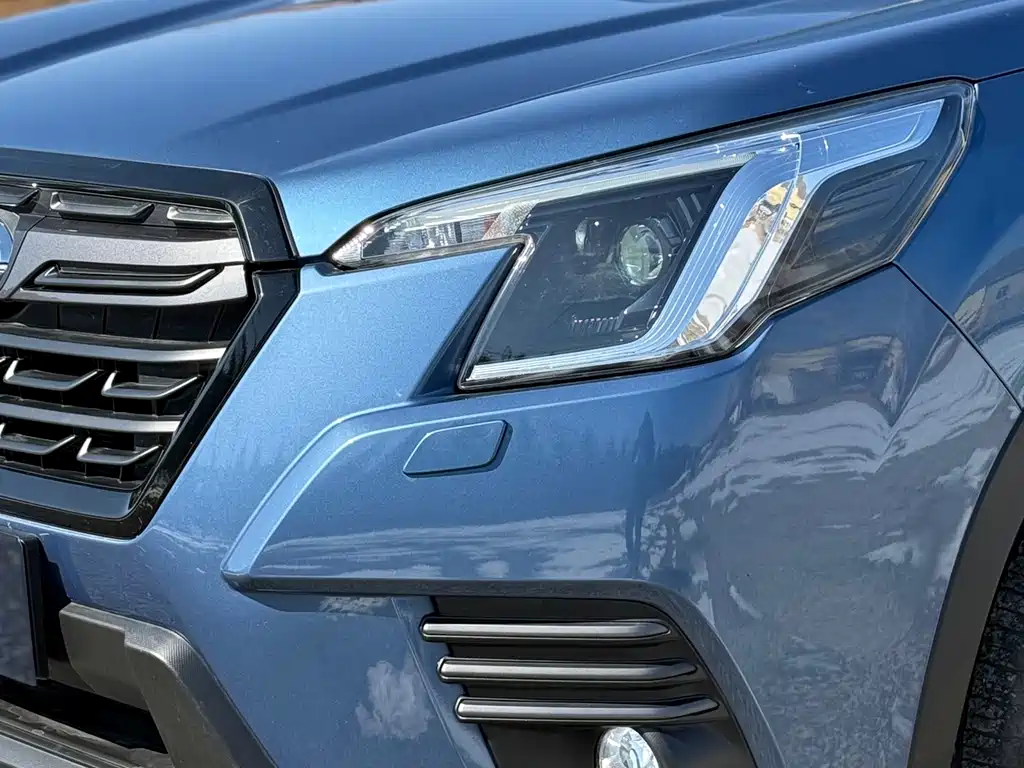 Forester 2022 2.0i AWD Deluxe Edition купить на сайте DeffCars