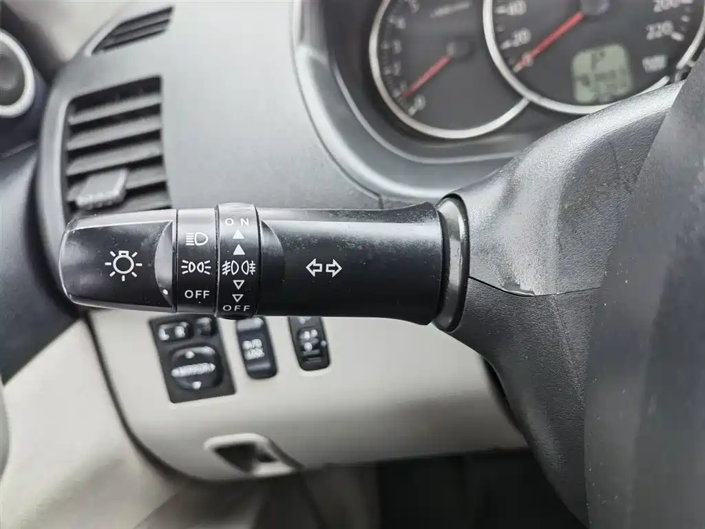 Pajero Jinchang 2013 3.0L automatic four-wheel drive executive version купить на сайте DeffCars