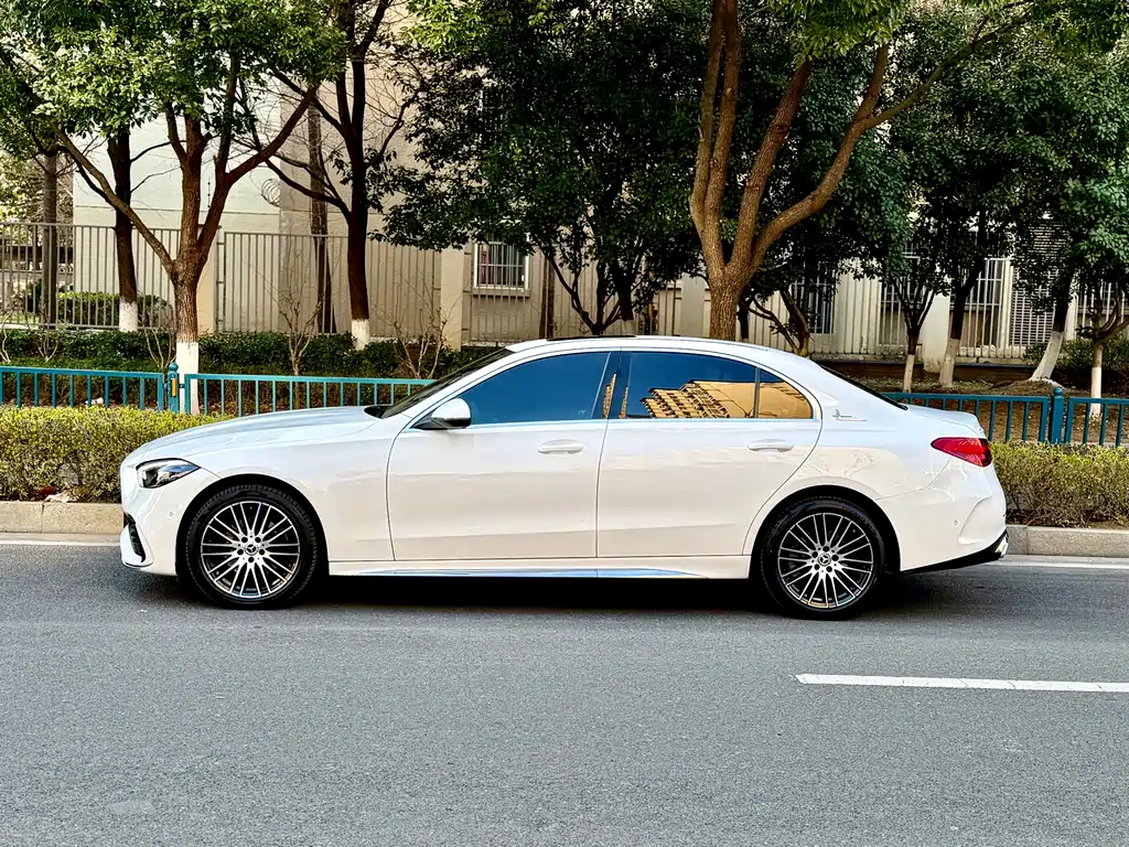 Mercedes-Benz C-Class 2023 facelift C 200 L sports version купить на сайте DeffCars