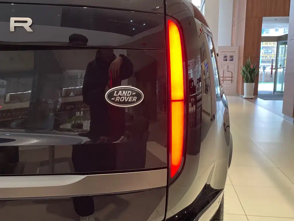 Range Rover 2025 3.0 L6 360PS Grand Edition купить на сайте DeffCars