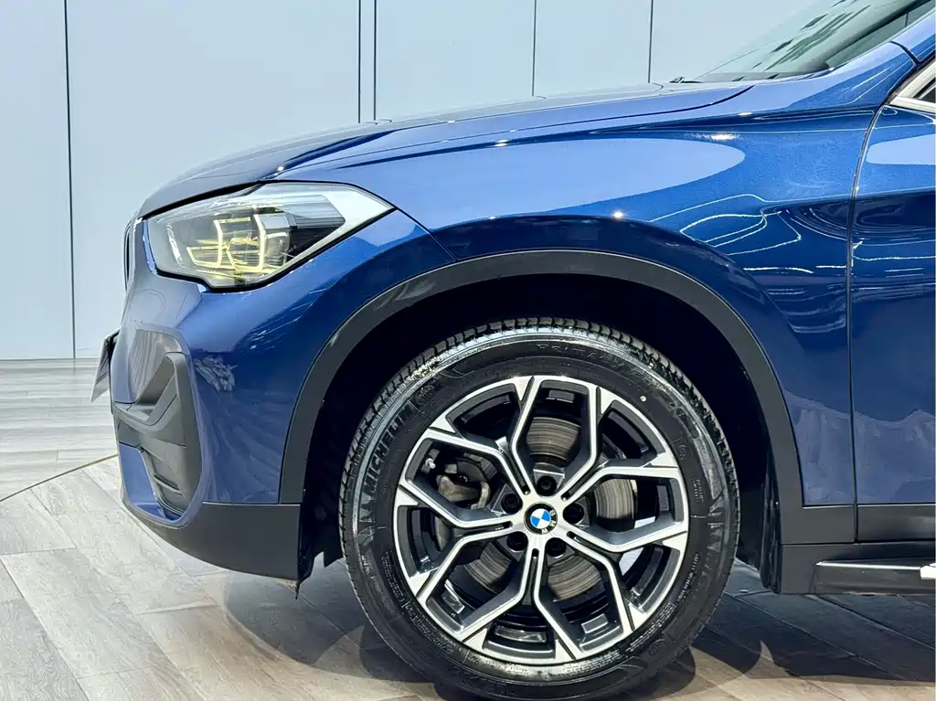 BMW X1 2021 sDrive25Li Leading Model купить на сайте DeffCars