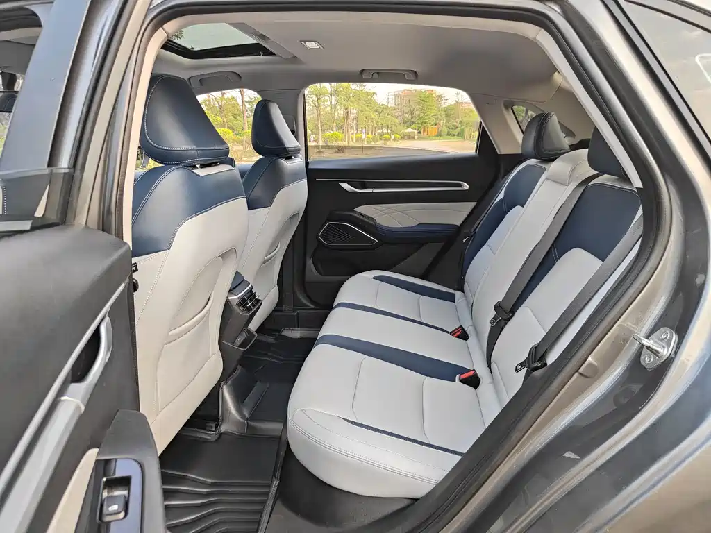 Emgrand 2022 4th generation 1.5L CVT flagship model купить на сайте DeffCars