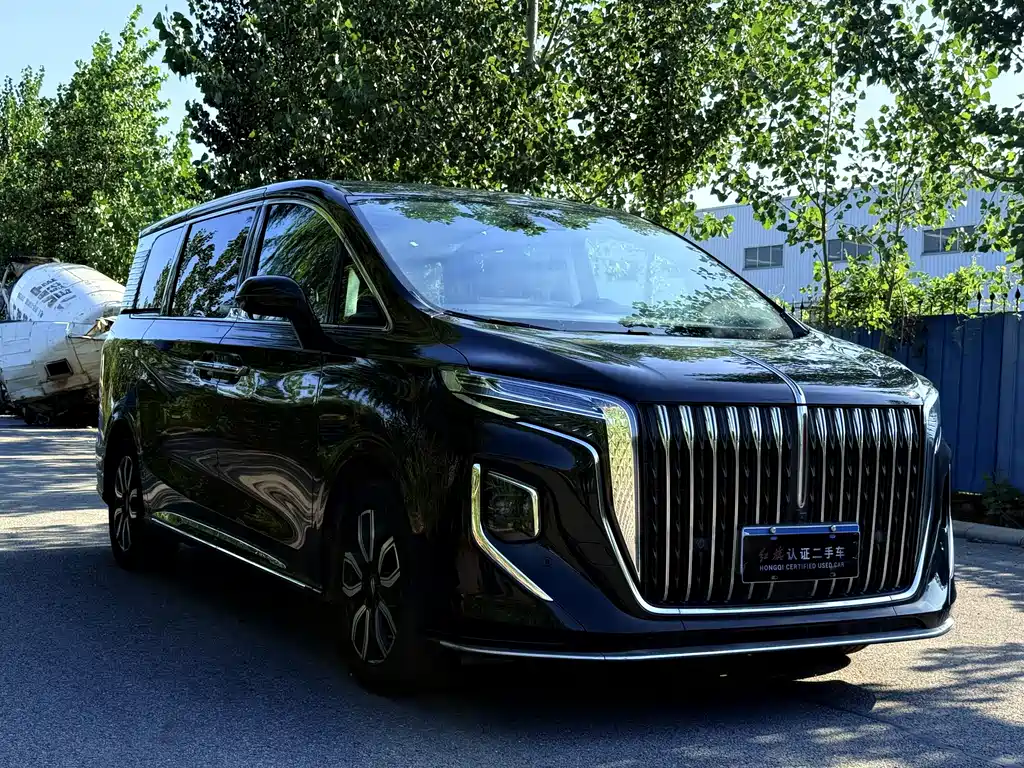 Hongqi HQ9 2023 2.0T Zhilian Flagship Edition купить на сайте DeffCars