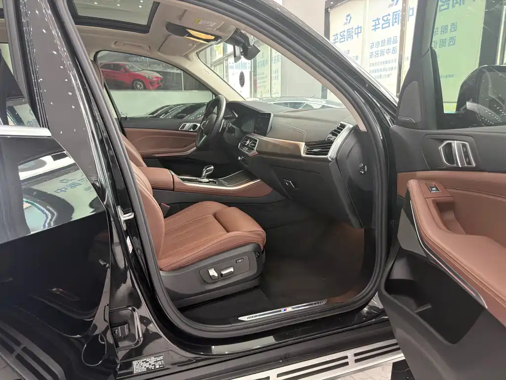 BMW X5 2022 xDrive 40Li M Sports Package купить на сайте DeffCars