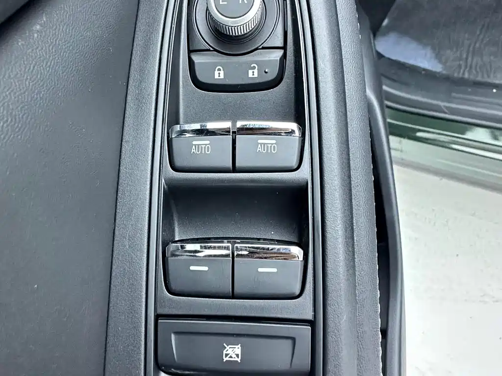 Forester 2022 2.0i AWD Deluxe Edition EyeSight купить на сайте DeffCars