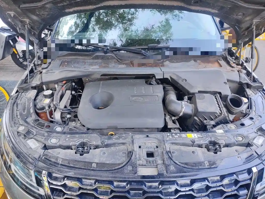 Range Rover Evoque New Energy 2021 Evoque L P300e Deluxe Edition купить на сайте DeffCars