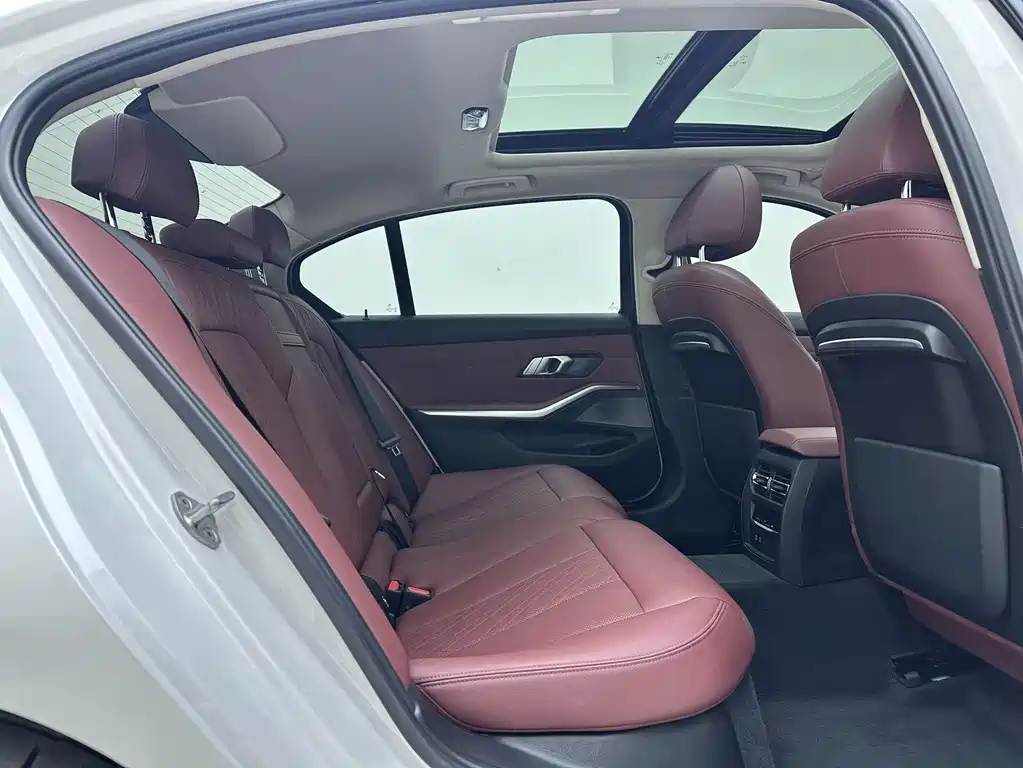 BMW 3 Series 2022 320Li M Sports Package купить на сайте DeffCars