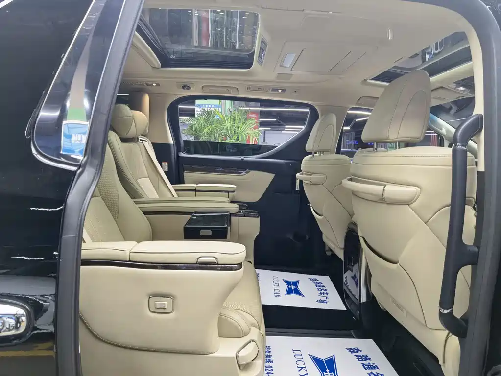 Wilfa 2021 Crown Dual Engine 2.5L HV Extreme Edition купить на сайте DeffCars