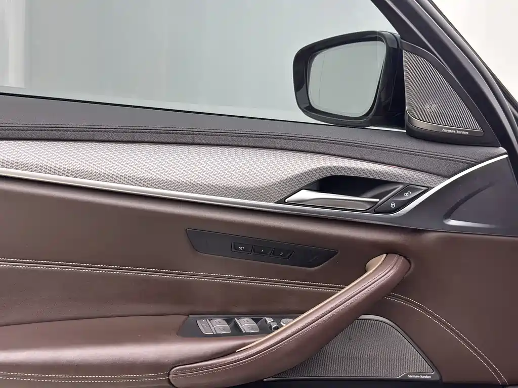 BMW 5 Series Imported 2020 540i Fashion Edition M Sports Package купить на сайте DeffCars