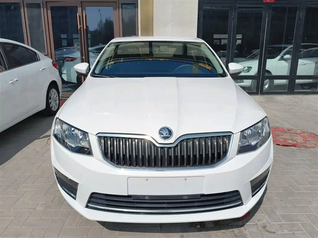 Octavia 2017 Classic 1.6L Manual Comfort Edition купить на сайте DeffCars