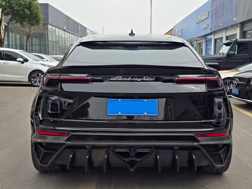 Urus 2018 4.0T V8 купить на сайте DeffCars