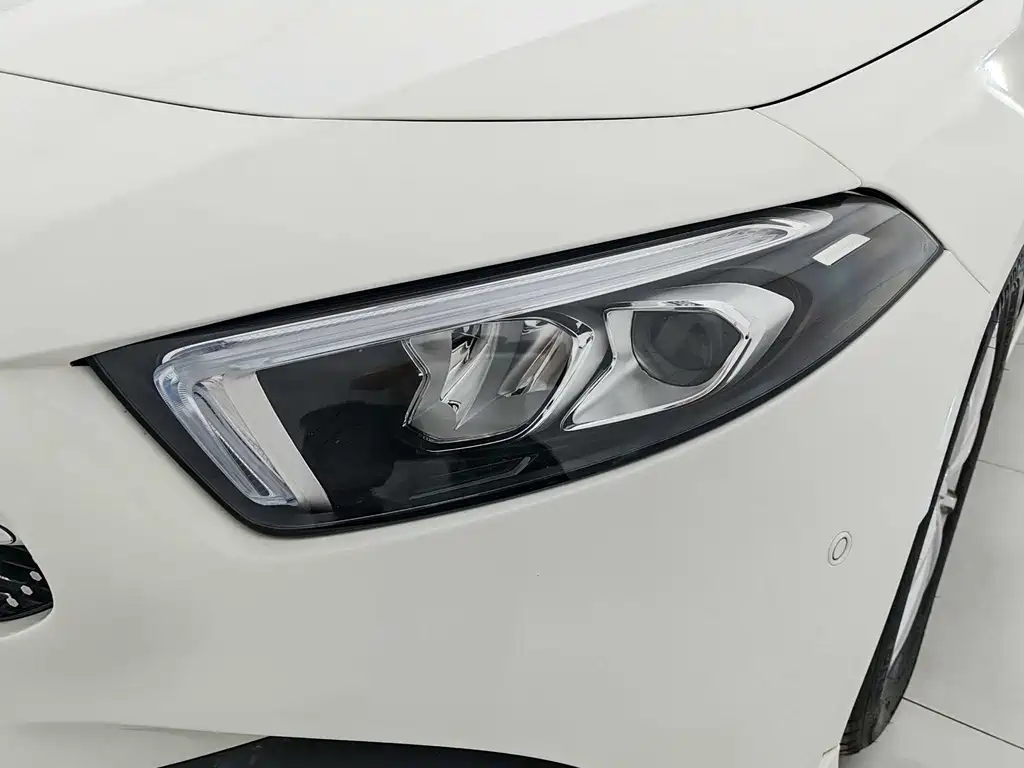 Mercedes-Benz A-Class 2020 Facelift A 200 L Sports Sedan Dynamic Type купить на сайте DeffCars