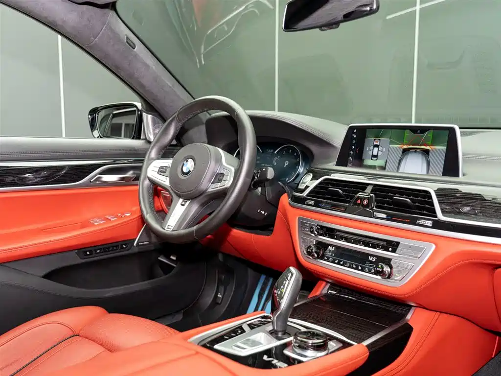 BMW 7 Series 2018 M760Li xDrive купить на сайте DeffCars