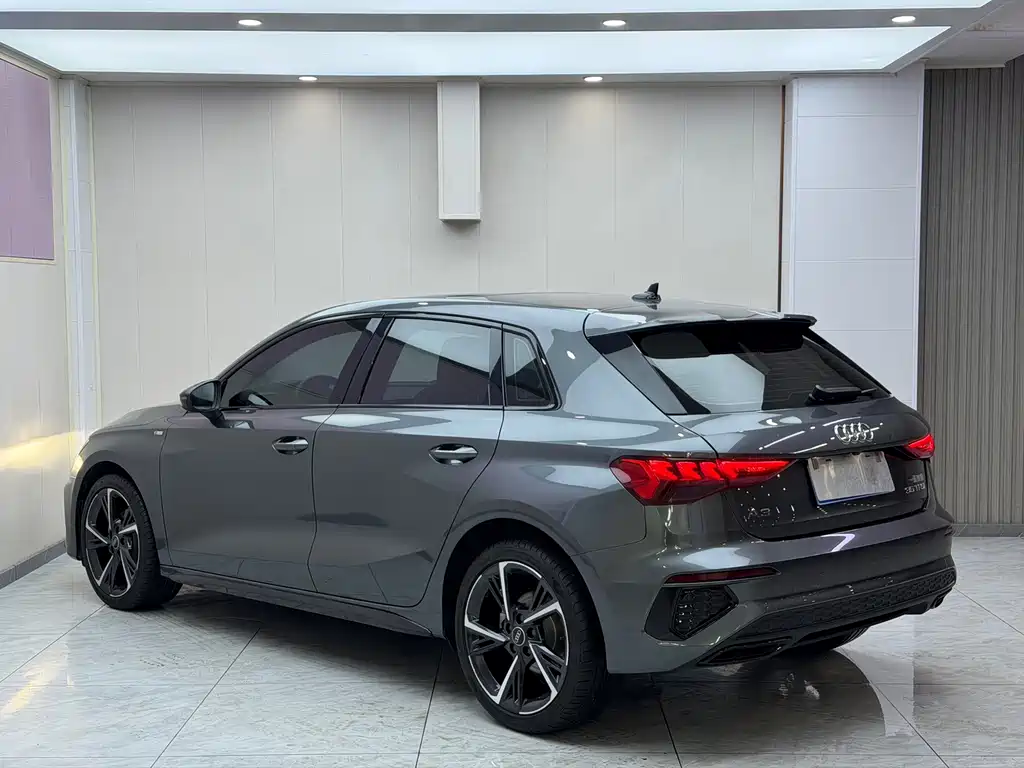 Audi A3 2022款 Sportback 35 TFSI 时尚运动型 купить на сайте DeffCars
