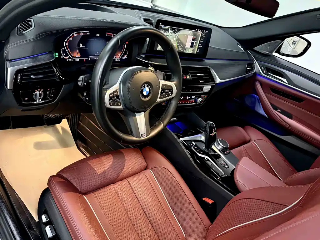 BMW 5 Series 2021 530Li Exclusive M Sports Package купить на сайте DeffCars