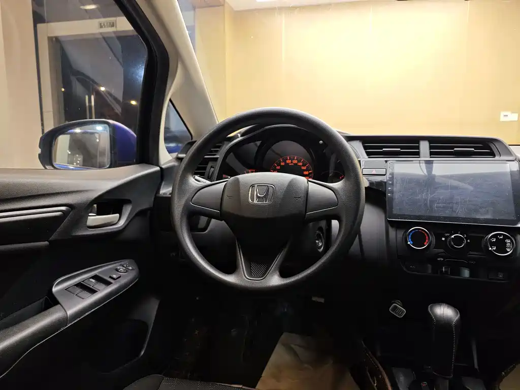 Fit 2018 1.5L CVT Comfort Edition купить на сайте DeffCars