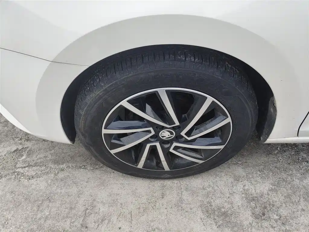 Xindong 2020 1.5L automatic comfort version купить на сайте DeffCars