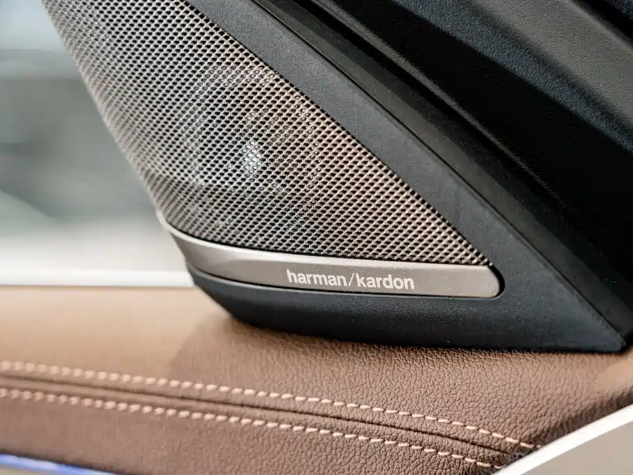 BMW 5 Series 2020 530Li Exclusive Luxury Package купить на сайте DeffCars
