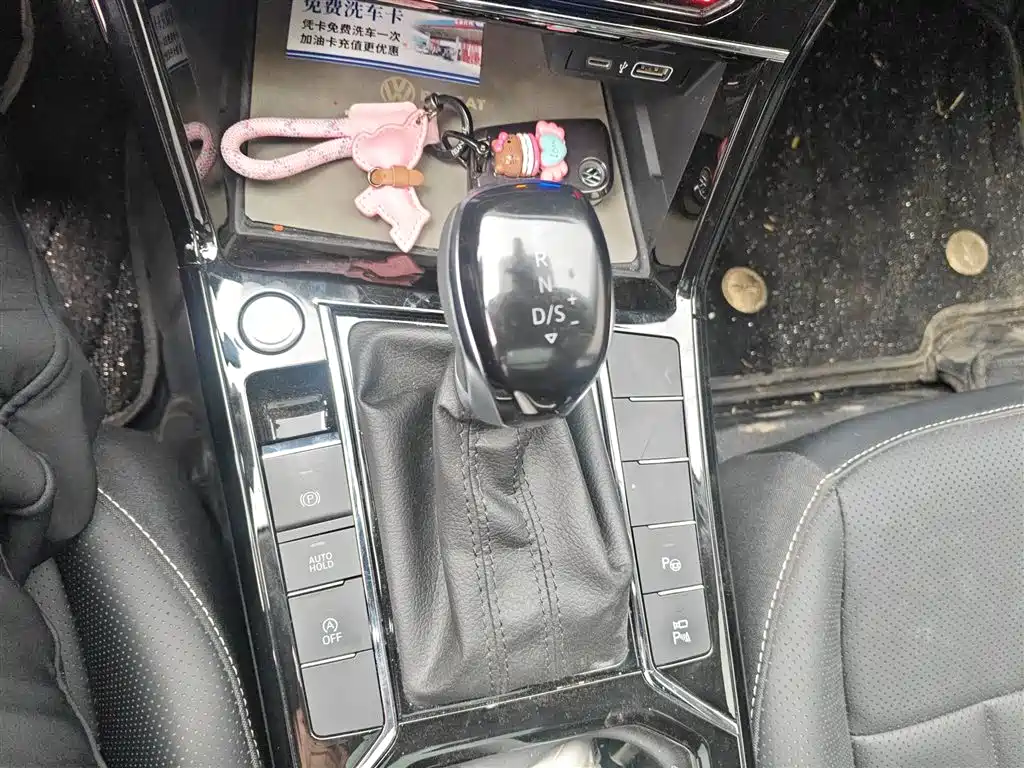 Passat 2025 Outstanding Model 380TSI Longyao Edition купить на сайте DeffCars