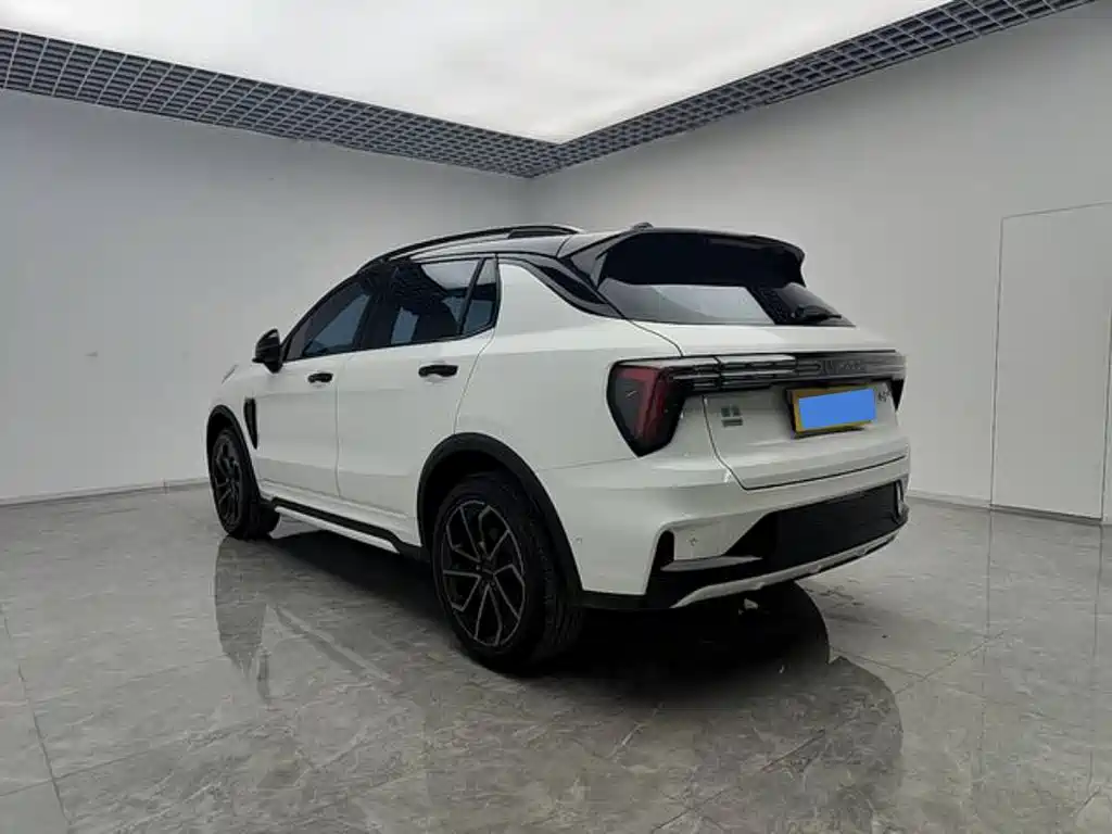 Lynk & Co 01 2023 1.5TD EM-F AM купить на сайте DeffCars
