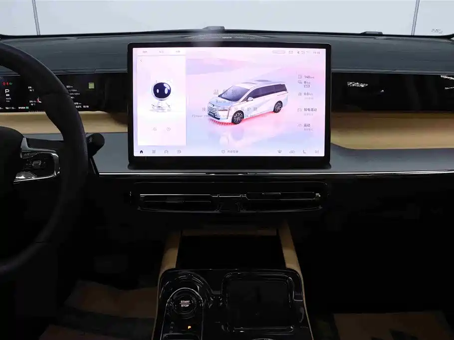 Trumpchi E8 PHEV 2025 model 150km PRO+ купить на сайте DeffCars