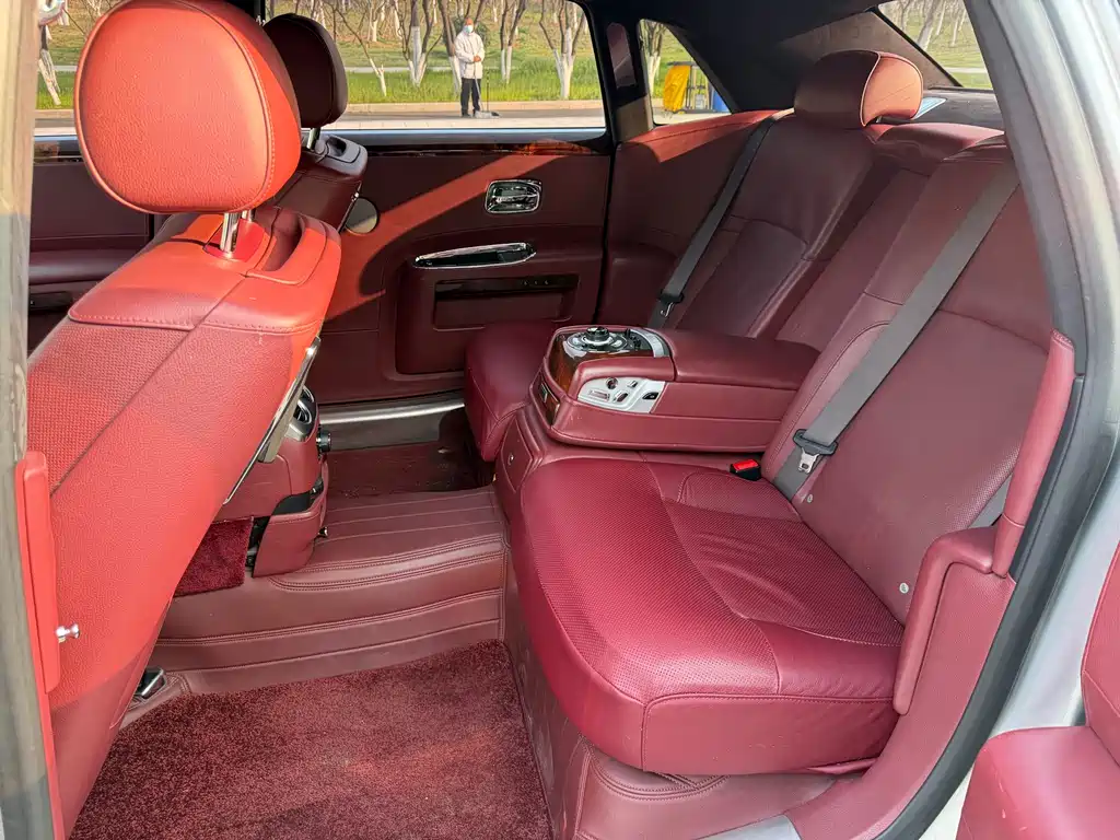 Ghost 2012 6.6T extended version купить на сайте DeffCars