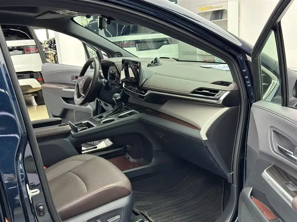 Grevia 2023 2.5L Hybrid Flagship VIP Edition купить на сайте DeffCars