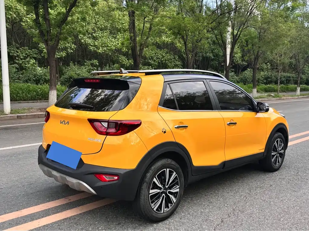 Yipao 2021 1.4L CVT sunroof model купить на сайте DeffCars