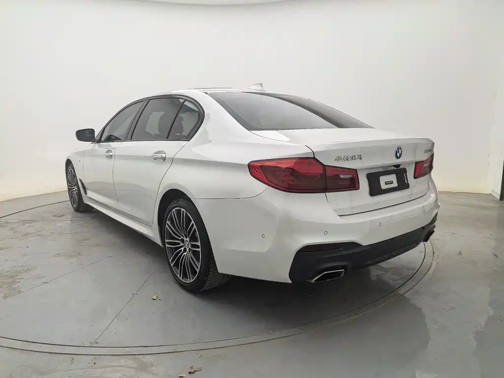 BMW 5 Series 2018 530Li Exclusive M Sports Package купить на сайте DeffCars