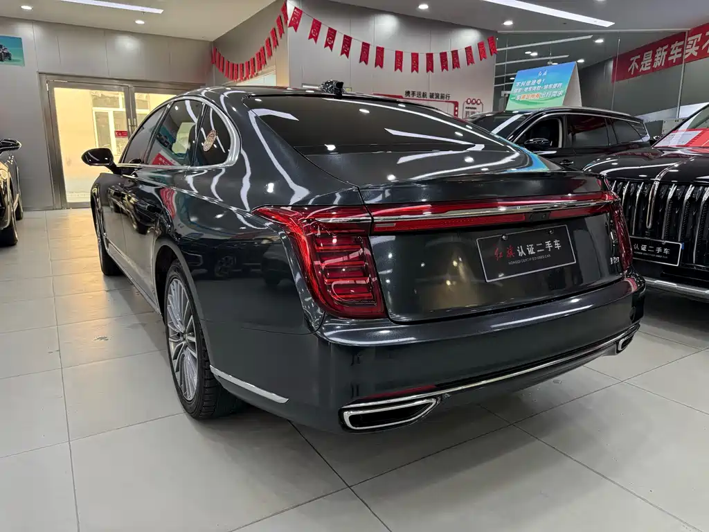 Hongqi H9 2020 2.0T Zhilian Flagship Edition купить на сайте DeffCars